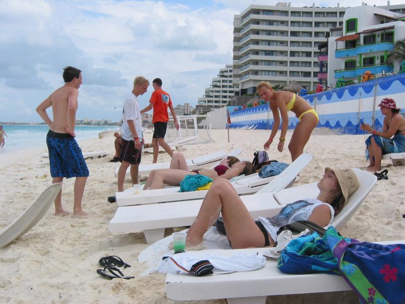 081 Hotel Beach