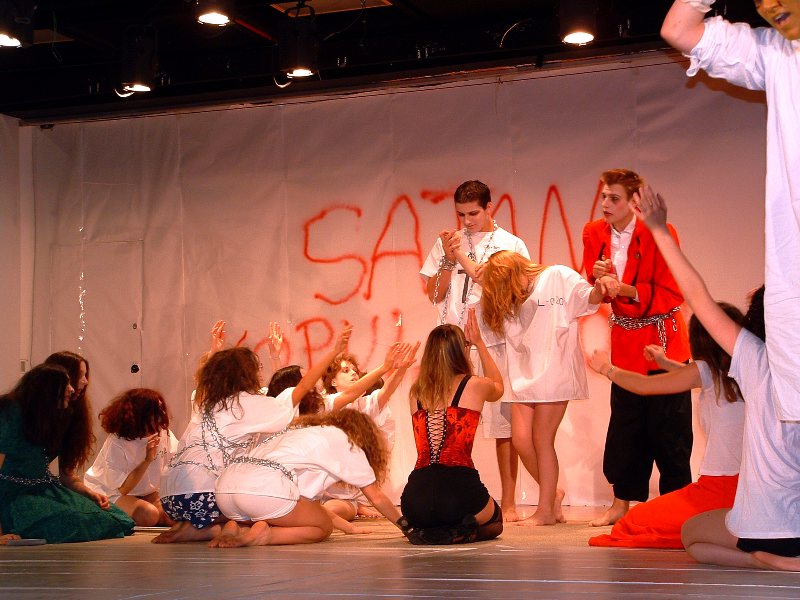 Image-E5697290938111D7